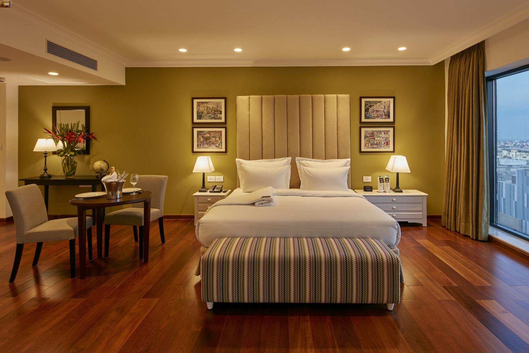 The Waverly Hotel & Residences Bangalore Luaran gambar