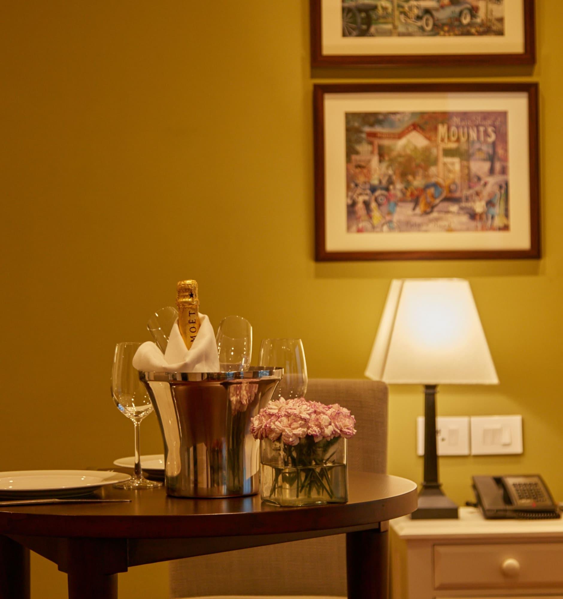 The Waverly Hotel & Residences Bangalore Luaran gambar