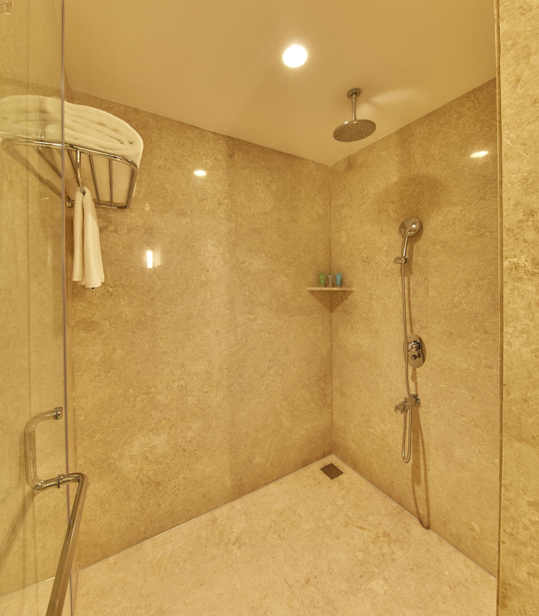 The Waverly Hotel & Residences Bangalore Luaran gambar