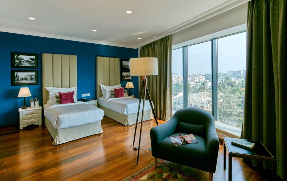 The Waverly Hotel & Residences Bangalore Luaran gambar