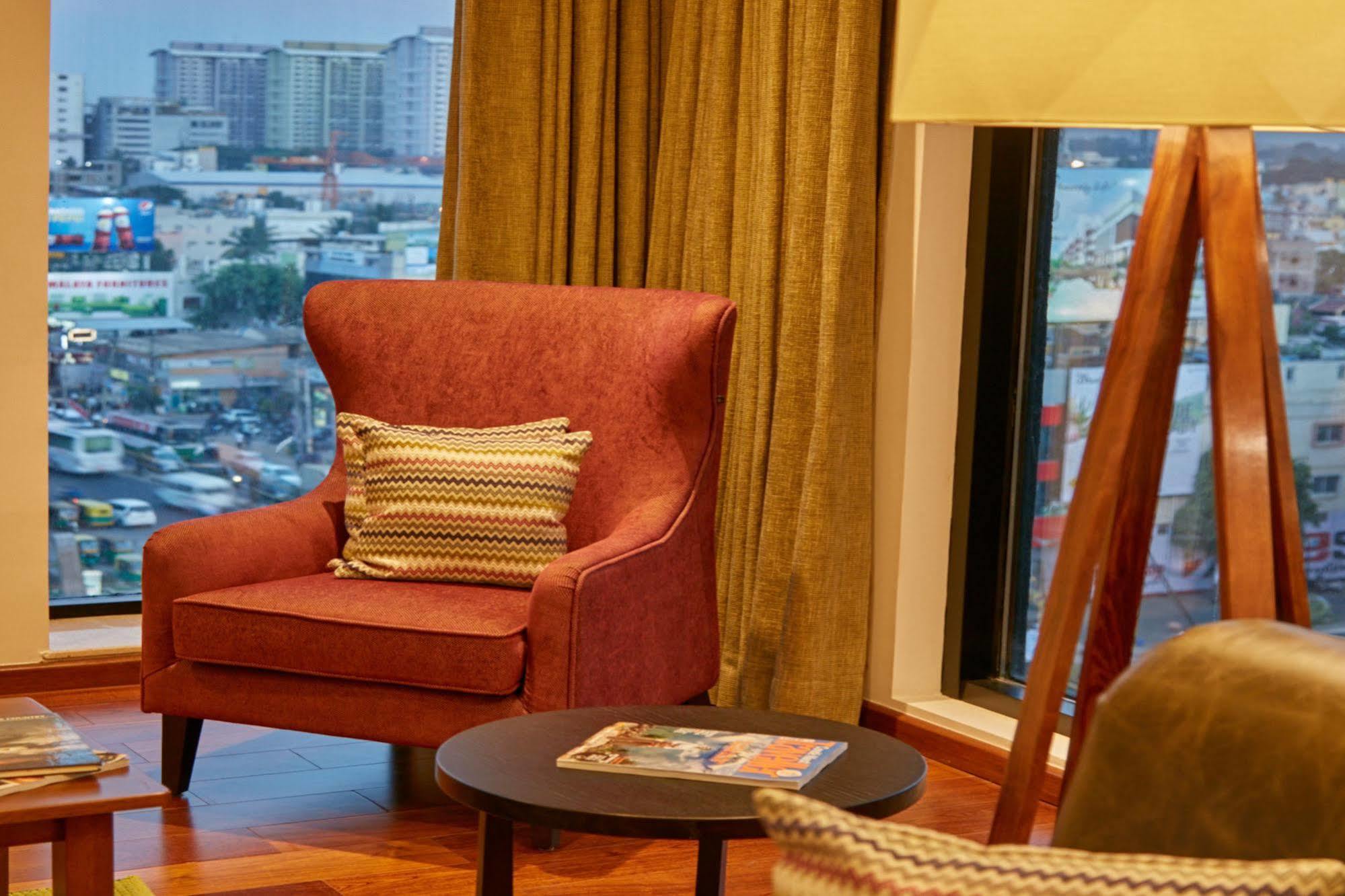The Waverly Hotel & Residences Bangalore Luaran gambar